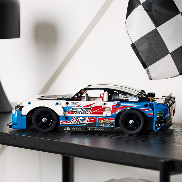 LEGO® Technic™ NASCAR® Next Gen Chevrolet Camaro ZL2