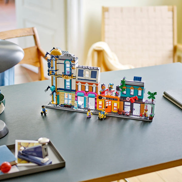 LEGO® Creator 3-in-1 Main Street