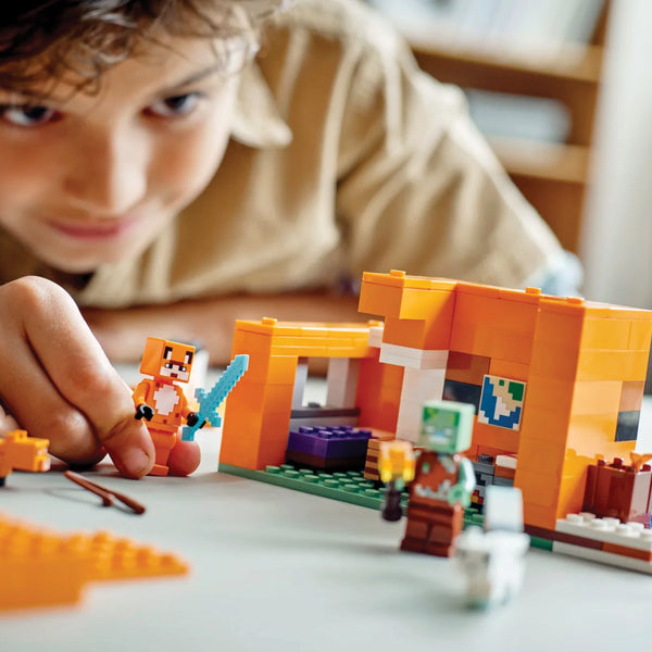 LEGO® Minecraft® The Fox Lodge