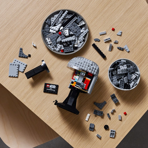 LEGO® Star Wars™ The Mandalorian™ Helmet