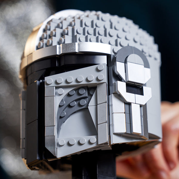LEGO® Star Wars™ The Mandalorian™ Helmet