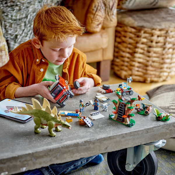 LEGO® Jurassic World™ Dinosaur Missions: Stegosaurus Discovery