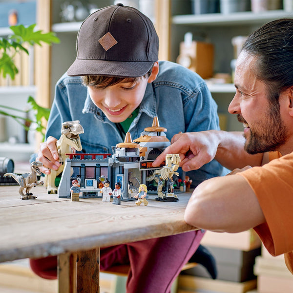 LEGO® Jurassic Park Visitor Center: T. rex & Raptor Attack