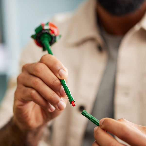 LEGO® ICONS™ Bouquet of Roses