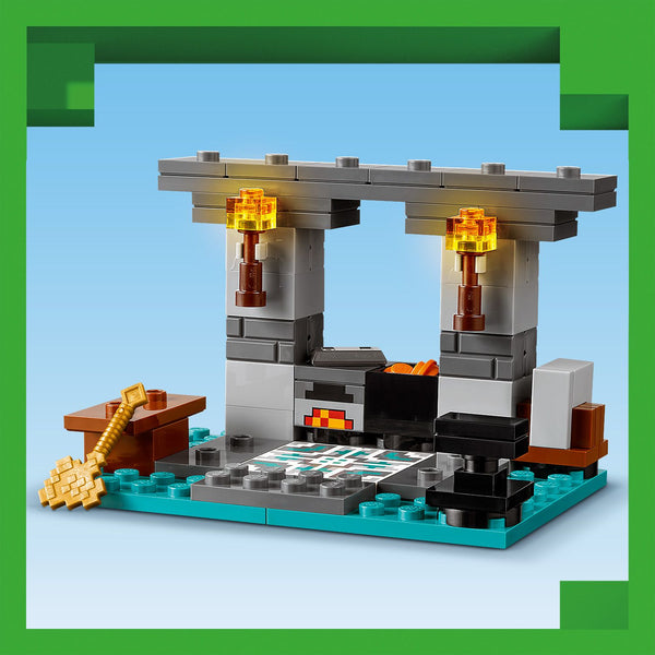 LEGO® Minecraft® The Armory