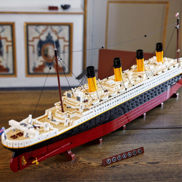 LEGO® Creator Expert Titanic