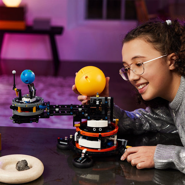 LEGO® Technic™ Planet Earth and Moon in Orbit