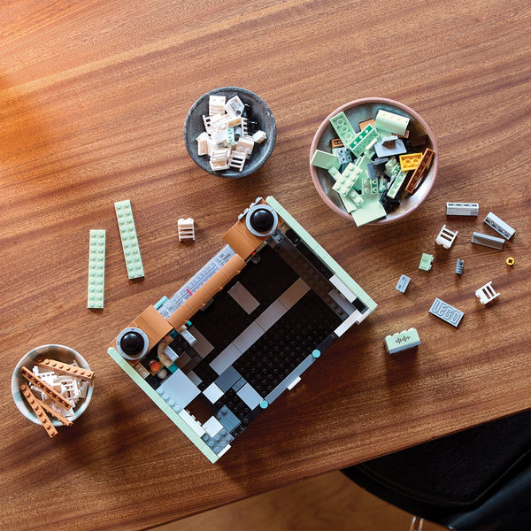 LEGO® ICONS™ Retro Radio