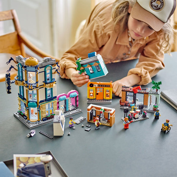 LEGO® Creator 3-in-1 Main Street