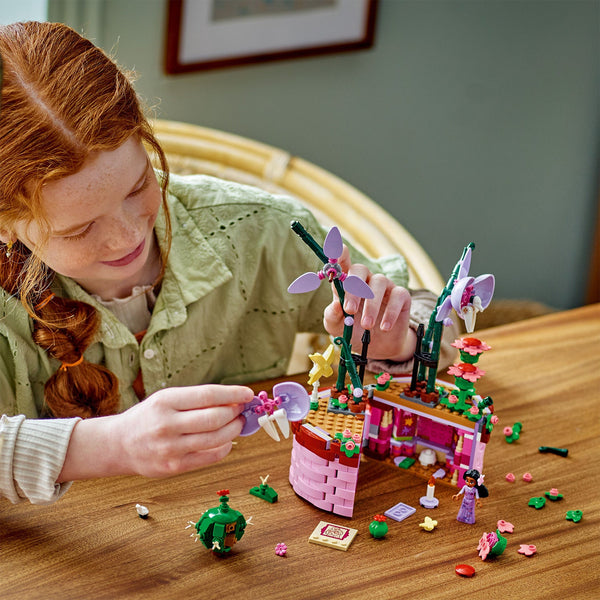 LEGO® Disney™ Isabela's Flowerpot