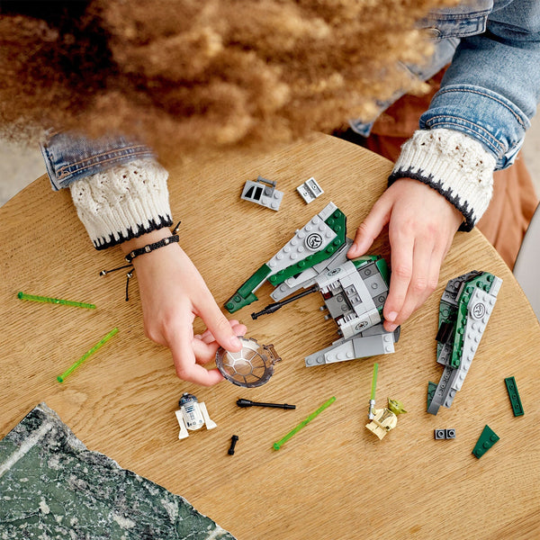LEGO® Star Wars™ Yoda's Jedi Starfighter™