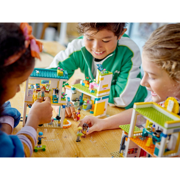LEGO® Friends™ Heartlake International School