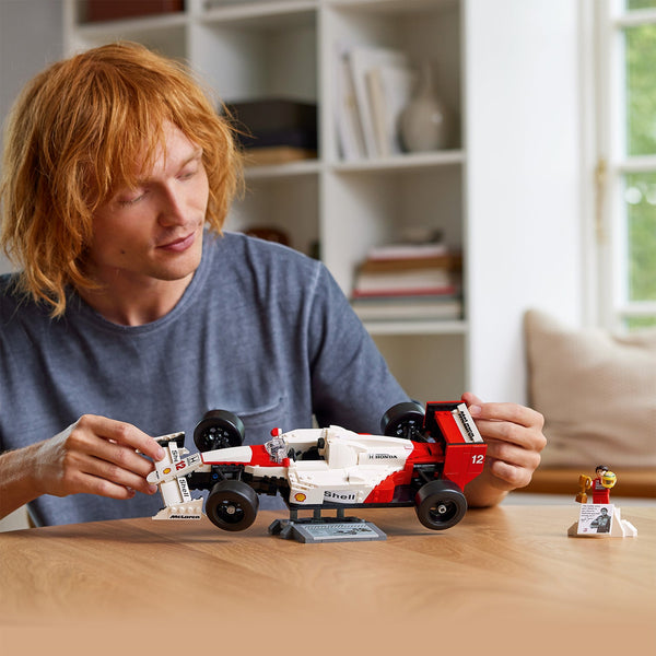 LEGO® ICONS™ McLaren MP4/4 & Ayrton Senna