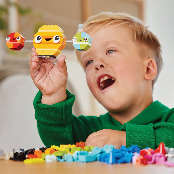 LEGO® Classic Creative Space Planets