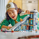 LEGO® City Ski and Climbing Center