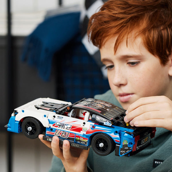 LEGO® Technic™ NASCAR® Next Gen Chevrolet Camaro ZL2