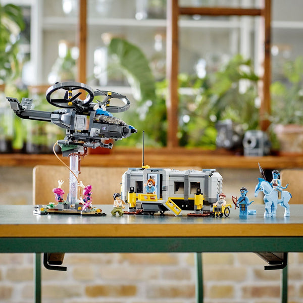 LEGO® Avatar™ Floating Mountains: Site 26 & RDA Samson