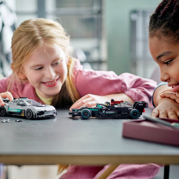 LEGO® Speed Champions Mercedes-AMG F1 W12 E Performance & Mercedes-AMG Project One