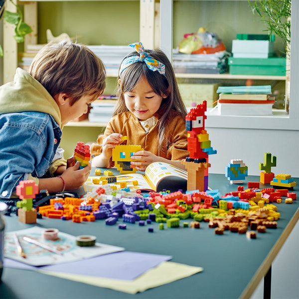 LEGO® Classic Lots of Bricks
