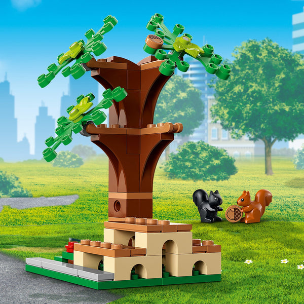 LEGO® City Picnic in the Park