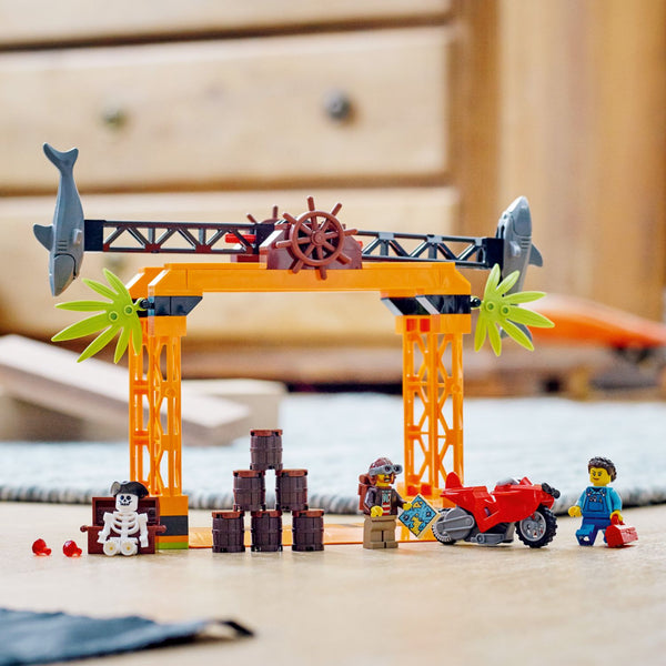 LEGO® City The Shark Attack Stunt Challenge