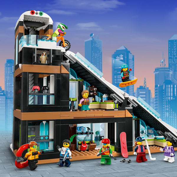 LEGO® City Ski and Climbing Center