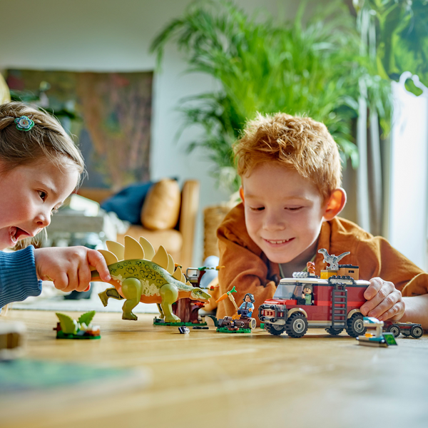 LEGO® Jurassic World™ Dinosaur Missions: Stegosaurus Discovery
