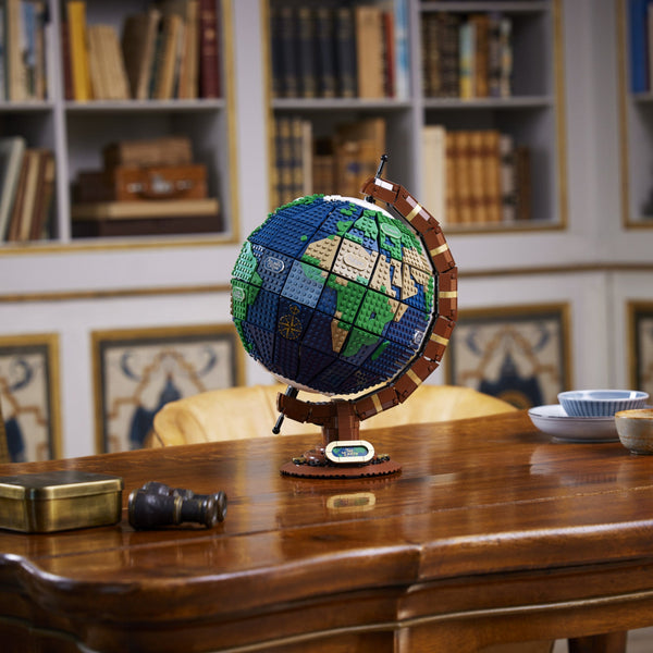 LEGO® Ideas The Globe