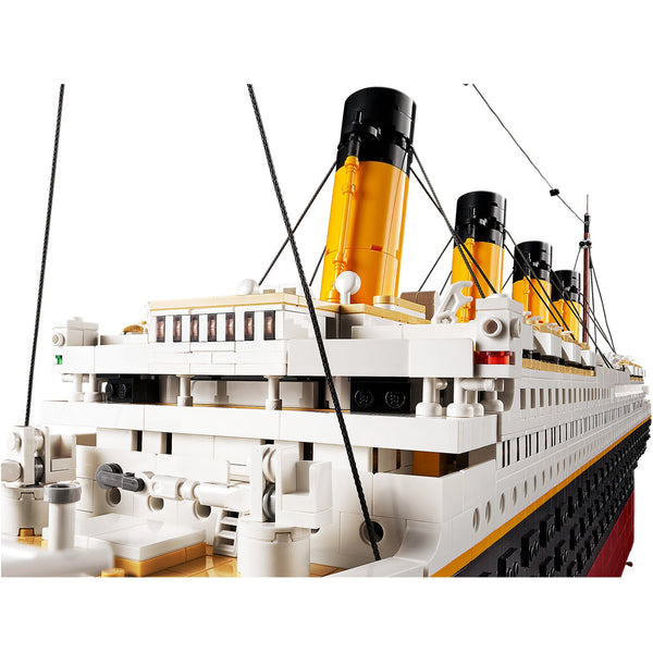 LEGO® Creator Expert Titanic