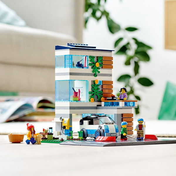 LEGO® City Family House